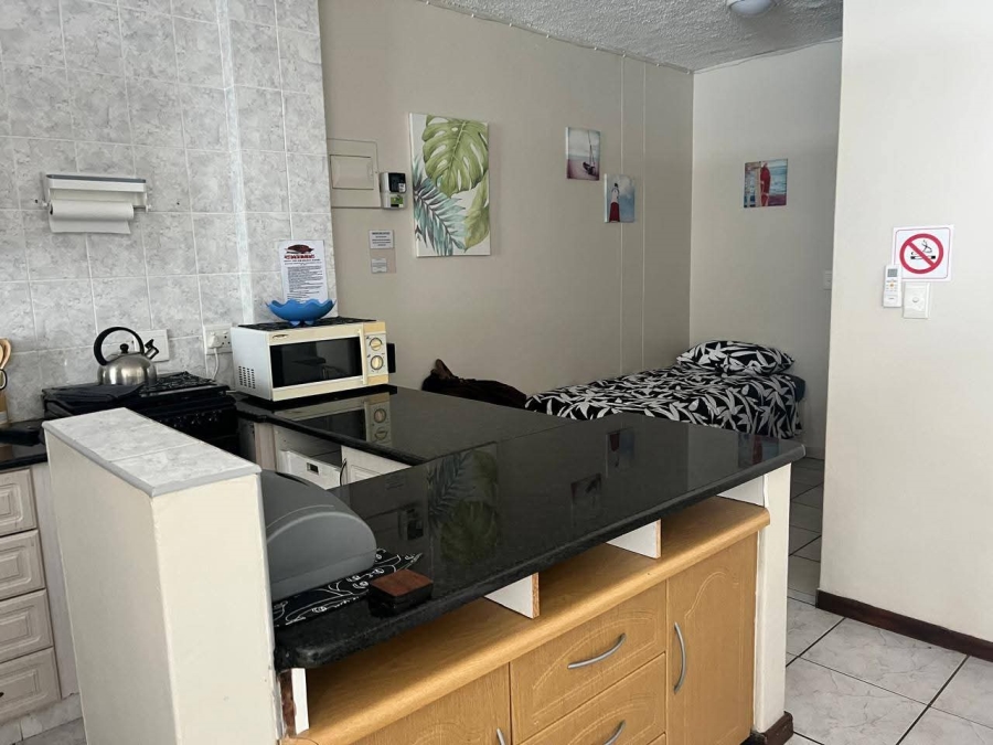 2 Bedroom Property for Sale in Uvongo KwaZulu-Natal