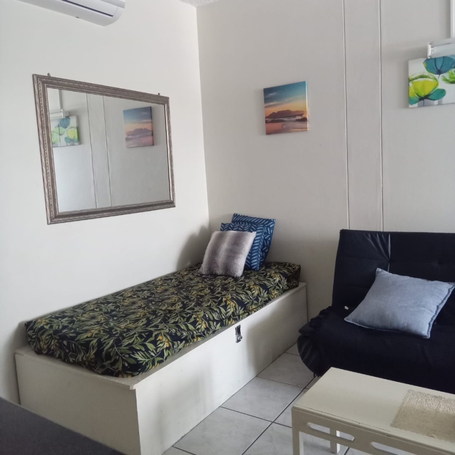 2 Bedroom Property for Sale in Uvongo KwaZulu-Natal