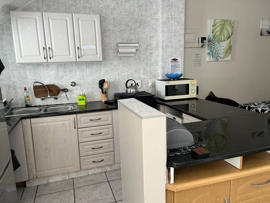 2 Bedroom Property for Sale in Uvongo KwaZulu-Natal