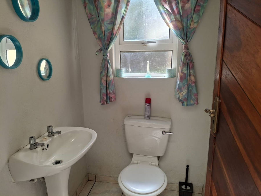 5 Bedroom Property for Sale in Ramsgate KwaZulu-Natal
