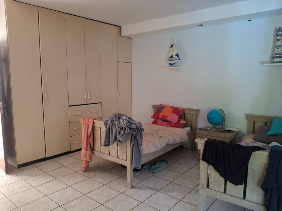 5 Bedroom Property for Sale in Ramsgate KwaZulu-Natal