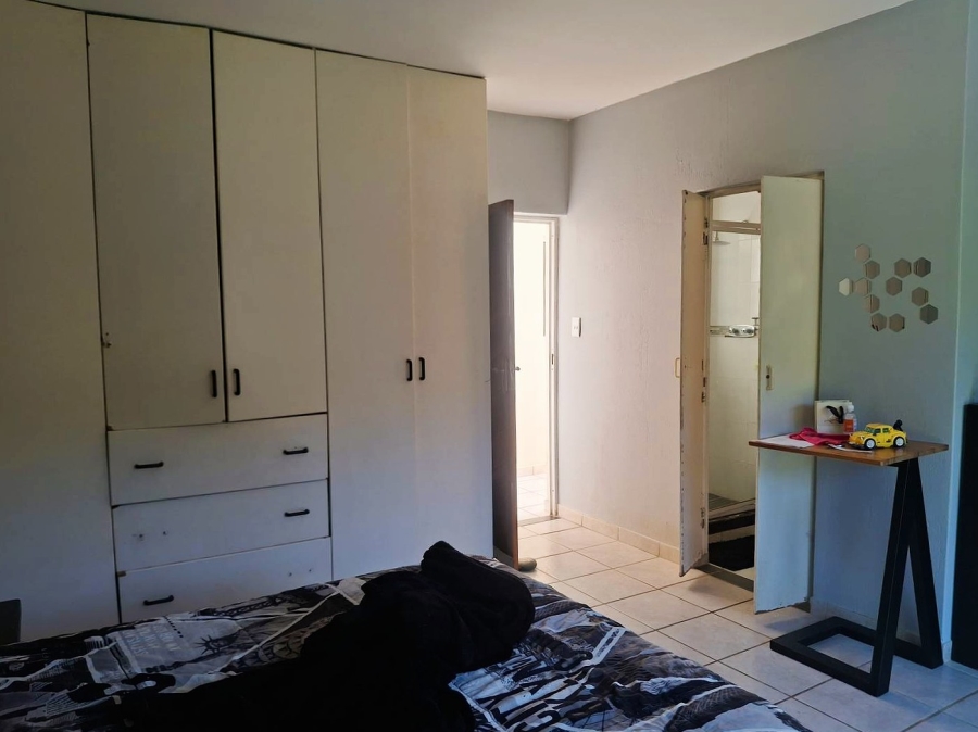 5 Bedroom Property for Sale in Ramsgate KwaZulu-Natal
