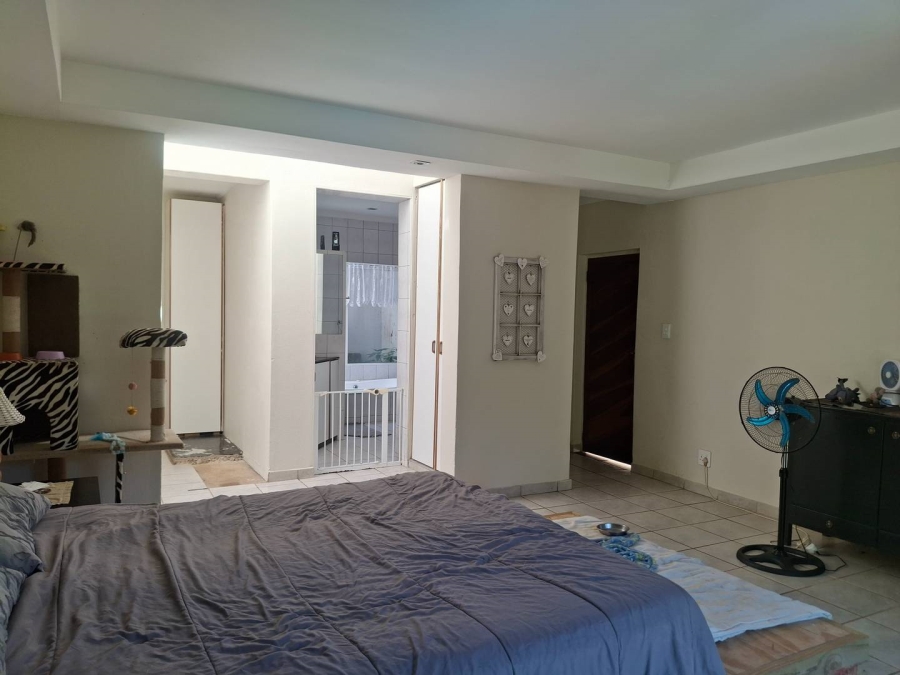 5 Bedroom Property for Sale in Ramsgate KwaZulu-Natal