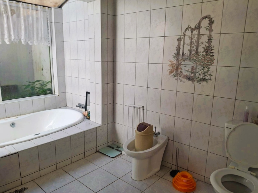 5 Bedroom Property for Sale in Ramsgate KwaZulu-Natal