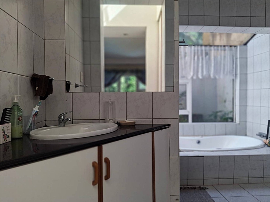 5 Bedroom Property for Sale in Ramsgate KwaZulu-Natal