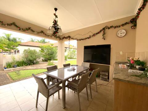 3 Bedroom Property for Sale in Schuinshoogte KwaZulu-Natal