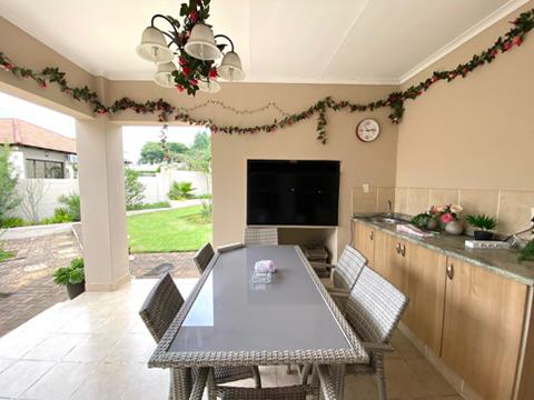 3 Bedroom Property for Sale in Schuinshoogte KwaZulu-Natal