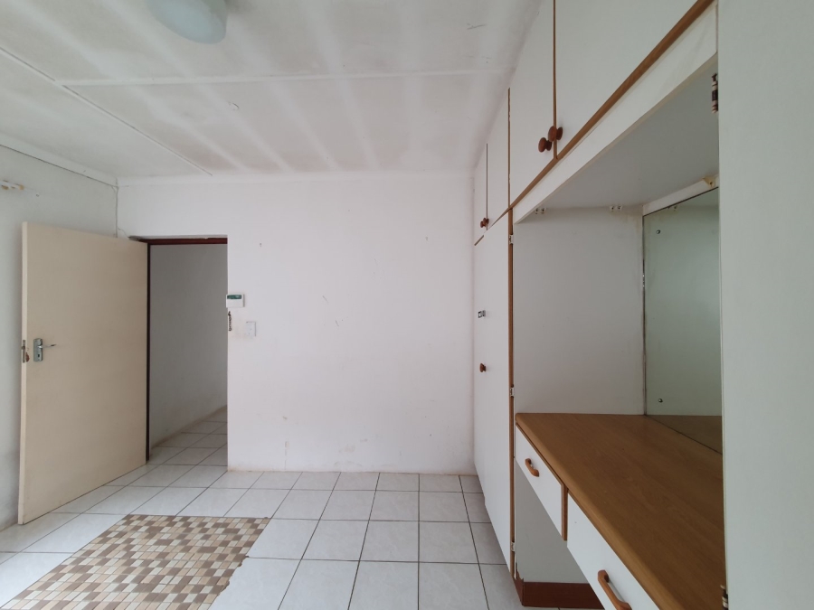 5 Bedroom Property for Sale in Glenmore KwaZulu-Natal
