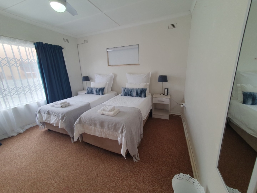 5 Bedroom Property for Sale in Glenmore KwaZulu-Natal