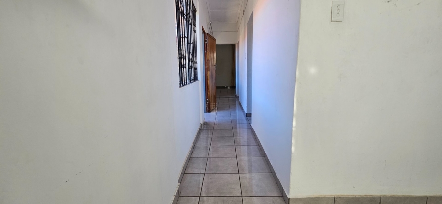 To Let 2 Bedroom Property for Rent in Highridge KwaZulu-Natal