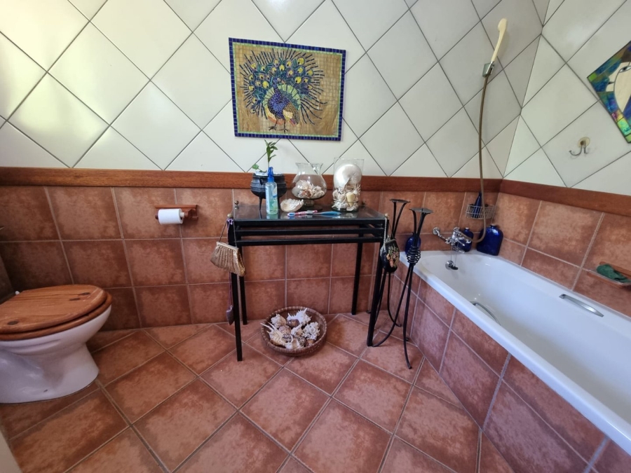 2 Bedroom Property for Sale in Anerley KwaZulu-Natal