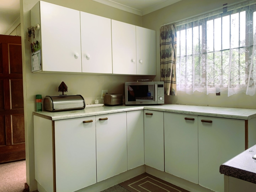 2 Bedroom Property for Sale in Waterfall KwaZulu-Natal