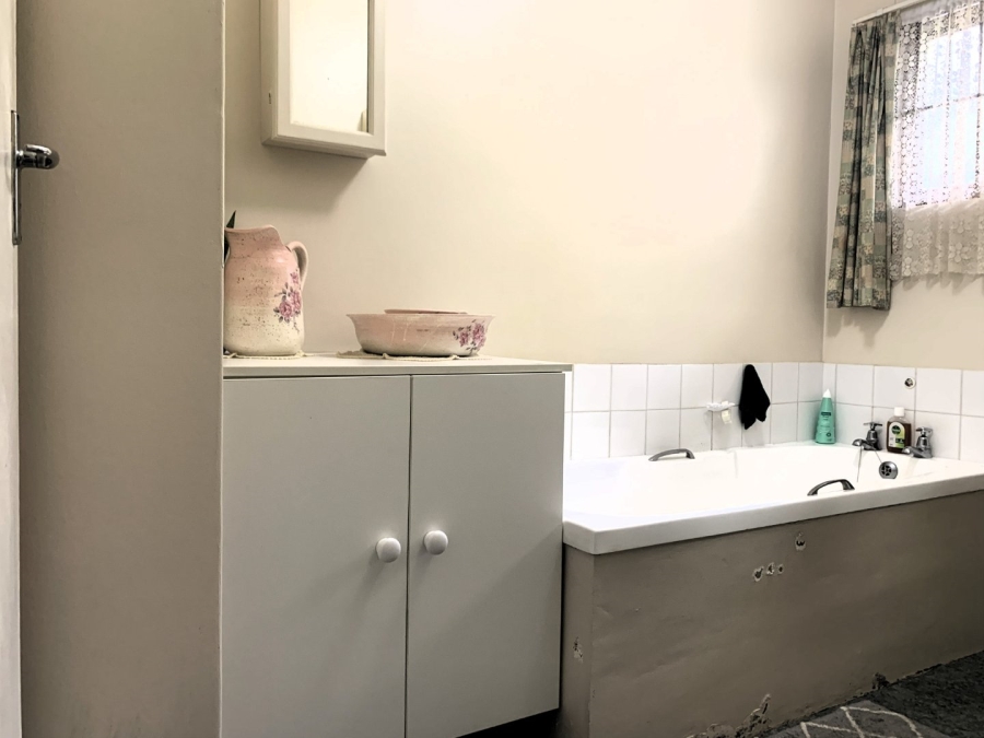 2 Bedroom Property for Sale in Waterfall KwaZulu-Natal
