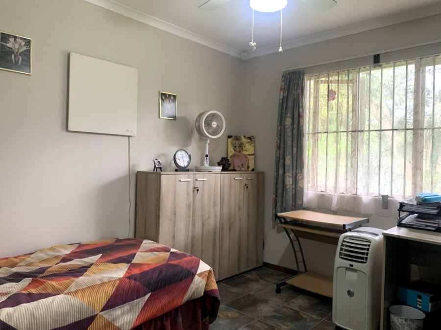2 Bedroom Property for Sale in Waterfall KwaZulu-Natal