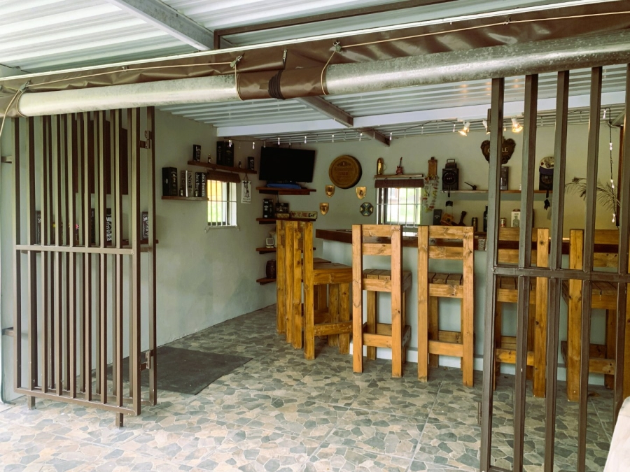 2 Bedroom Property for Sale in Waterfall KwaZulu-Natal