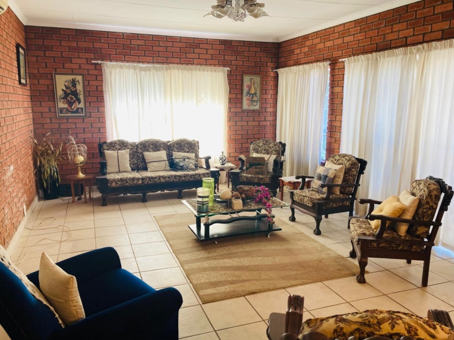 8 Bedroom Property for Sale in Pioneer Park KwaZulu-Natal