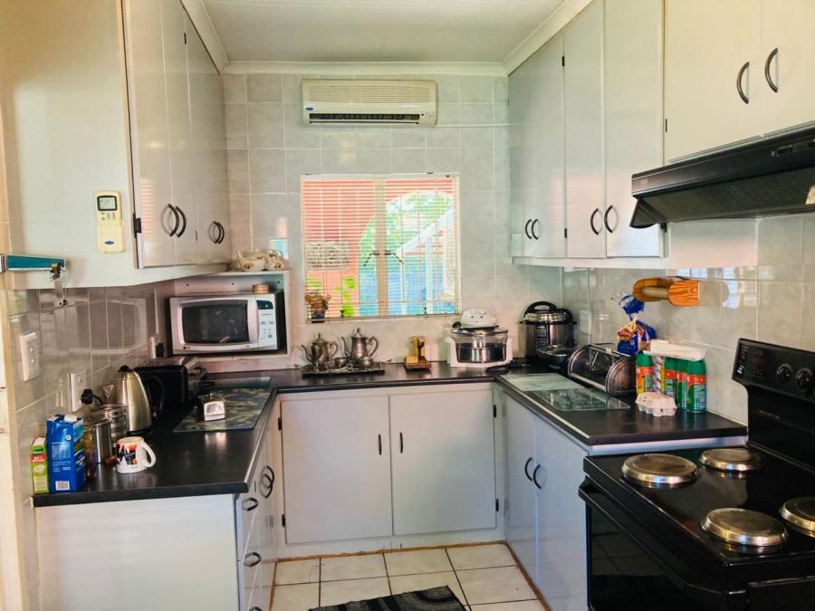 8 Bedroom Property for Sale in Pioneer Park KwaZulu-Natal