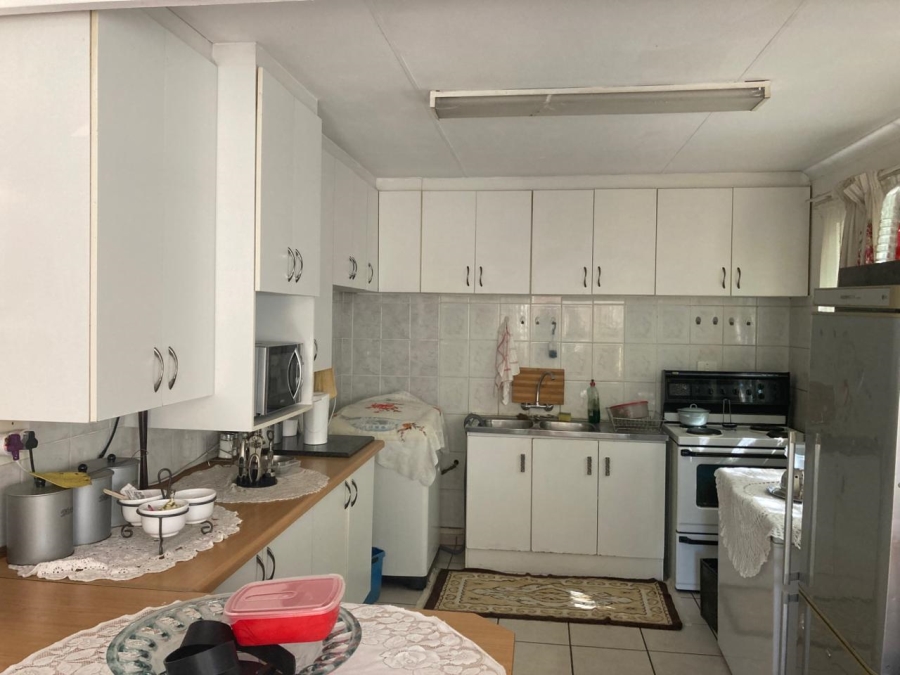 8 Bedroom Property for Sale in Pioneer Park KwaZulu-Natal