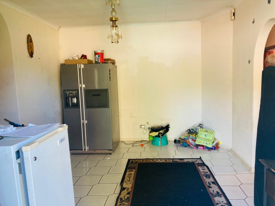 8 Bedroom Property for Sale in Pioneer Park KwaZulu-Natal