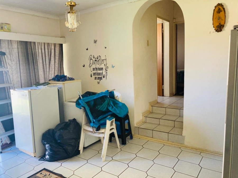 8 Bedroom Property for Sale in Pioneer Park KwaZulu-Natal