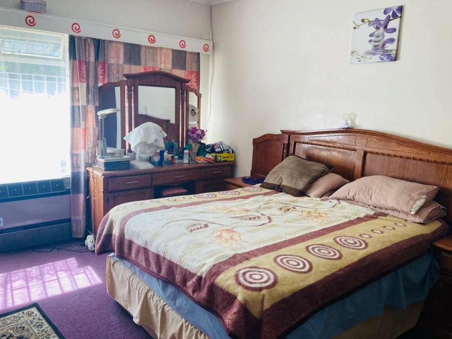 8 Bedroom Property for Sale in Pioneer Park KwaZulu-Natal