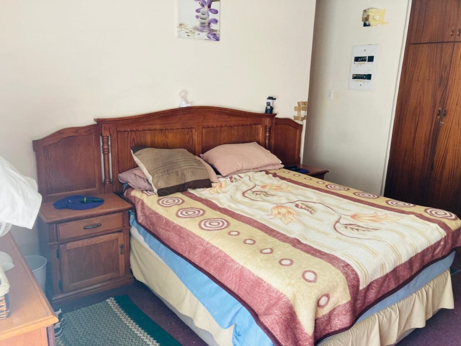 8 Bedroom Property for Sale in Pioneer Park KwaZulu-Natal