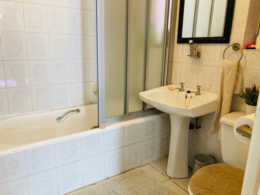 8 Bedroom Property for Sale in Pioneer Park KwaZulu-Natal