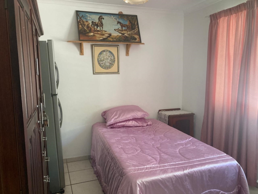 8 Bedroom Property for Sale in Pioneer Park KwaZulu-Natal