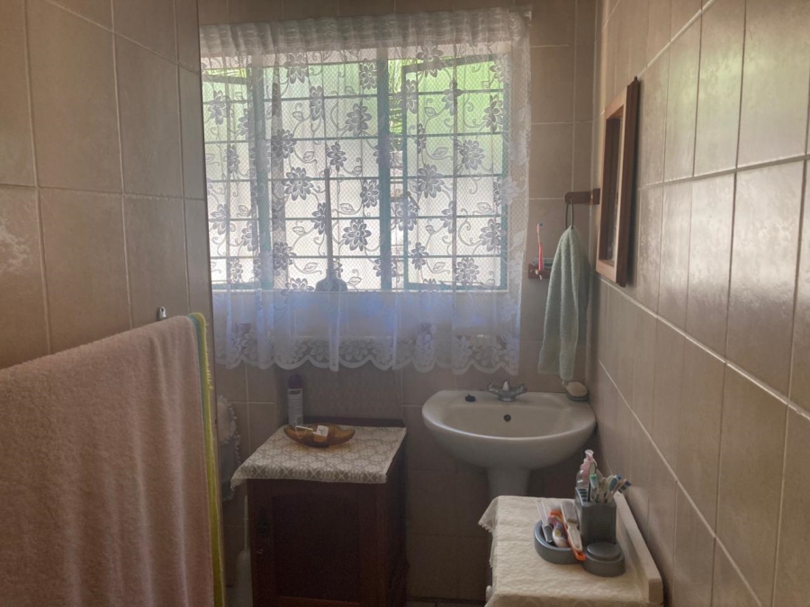 8 Bedroom Property for Sale in Pioneer Park KwaZulu-Natal