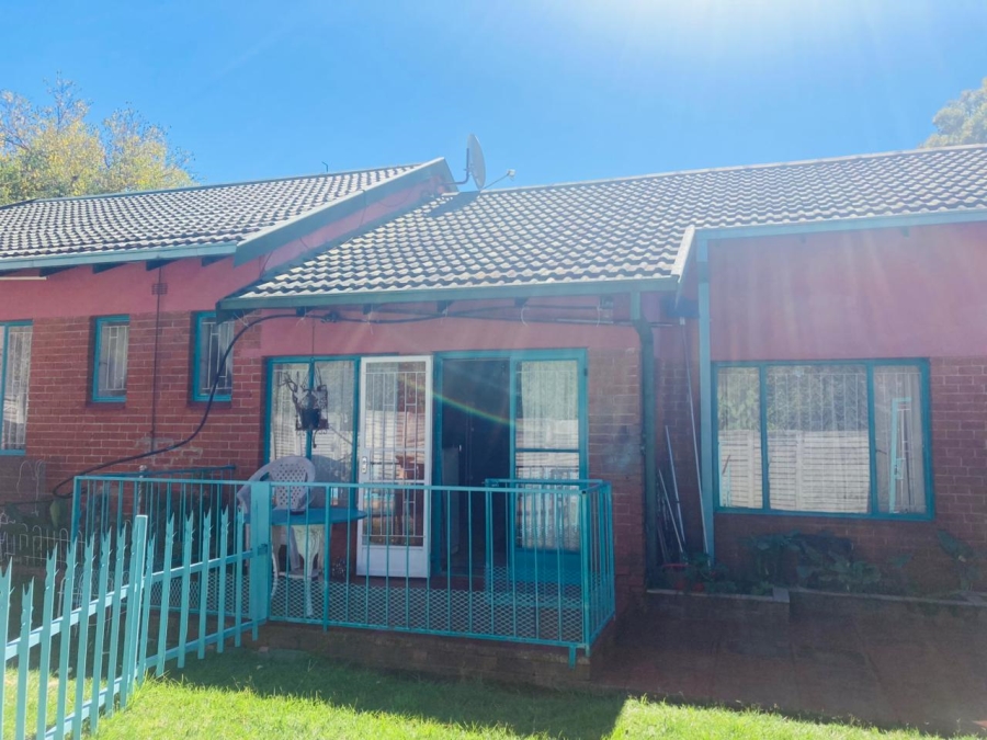 8 Bedroom Property for Sale in Pioneer Park KwaZulu-Natal