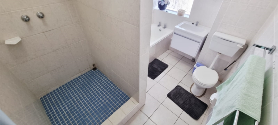 2 Bedroom Property for Sale in Beacon Rocks KwaZulu-Natal