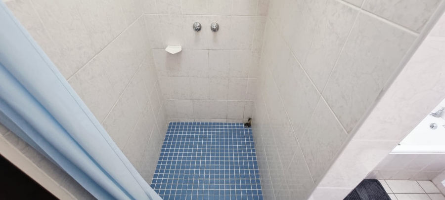 2 Bedroom Property for Sale in Beacon Rocks KwaZulu-Natal
