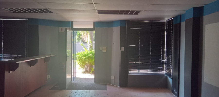 To Let Commercial Property for Rent in Margate Beach KwaZulu-Natal