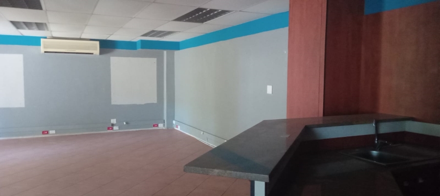 To Let Commercial Property for Rent in Margate Beach KwaZulu-Natal