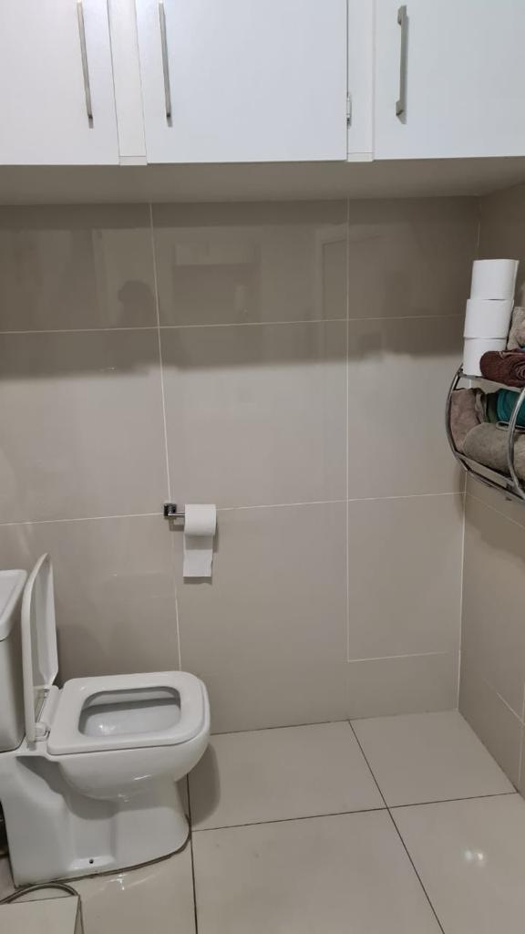 1 Bedroom Property for Sale in Essenwood KwaZulu-Natal