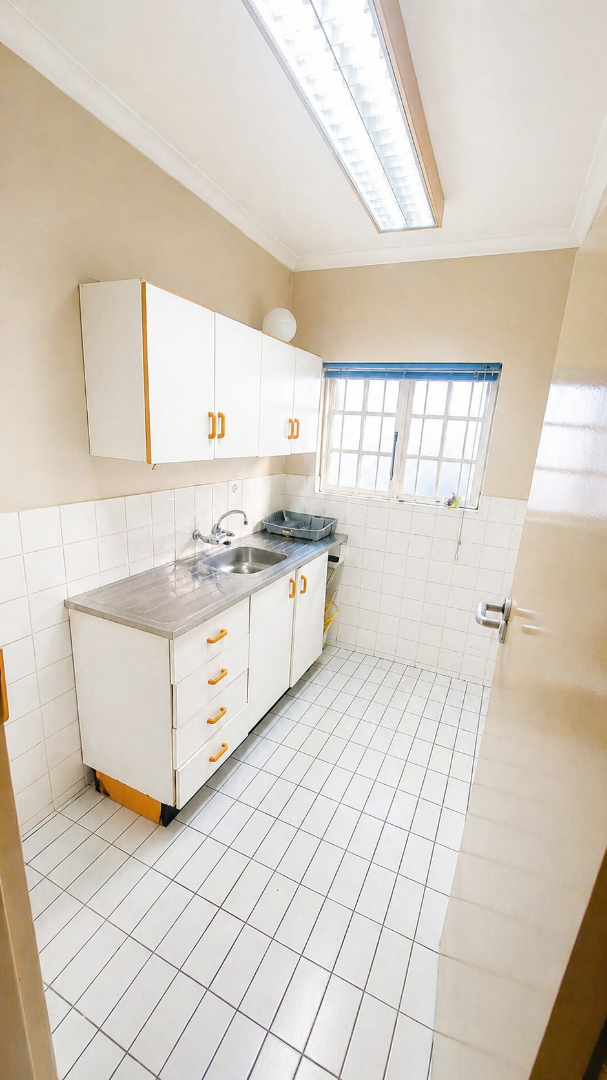To Let Commercial Property for Rent in Bluff KwaZulu-Natal