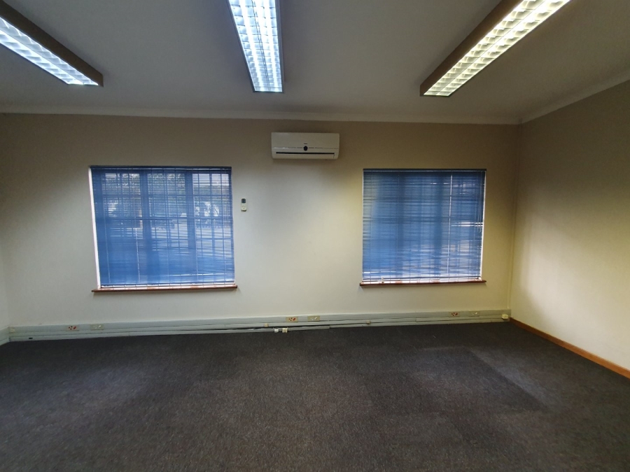 To Let Commercial Property for Rent in Bluff KwaZulu-Natal