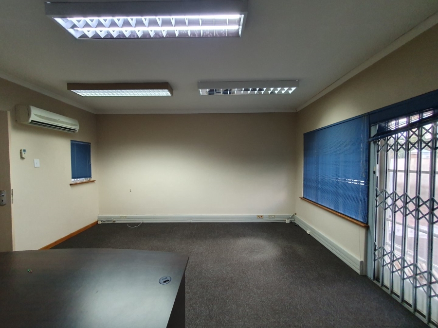 To Let Commercial Property for Rent in Bluff KwaZulu-Natal