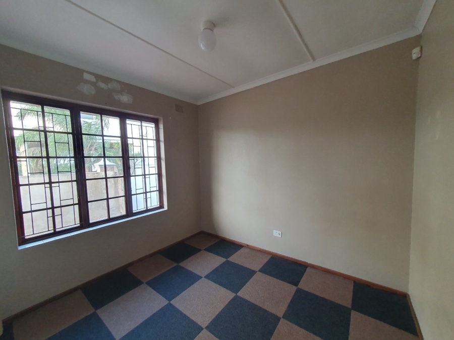 To Let Commercial Property for Rent in Bluff KwaZulu-Natal