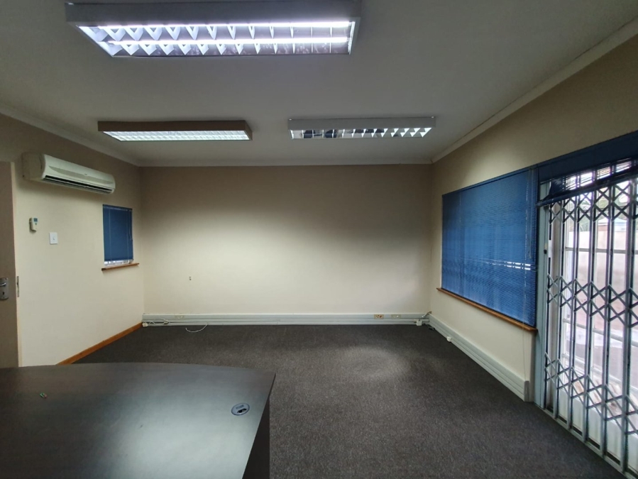 To Let Commercial Property for Rent in Bluff KwaZulu-Natal