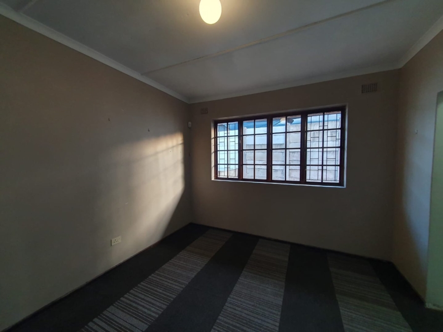 To Let Commercial Property for Rent in Bluff KwaZulu-Natal
