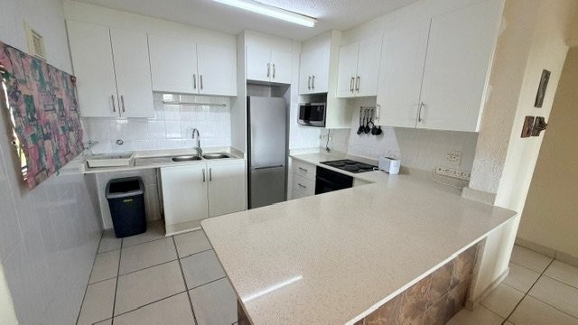 3 Bedroom Property for Sale in Uvongo KwaZulu-Natal