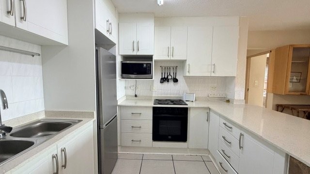 3 Bedroom Property for Sale in Uvongo KwaZulu-Natal