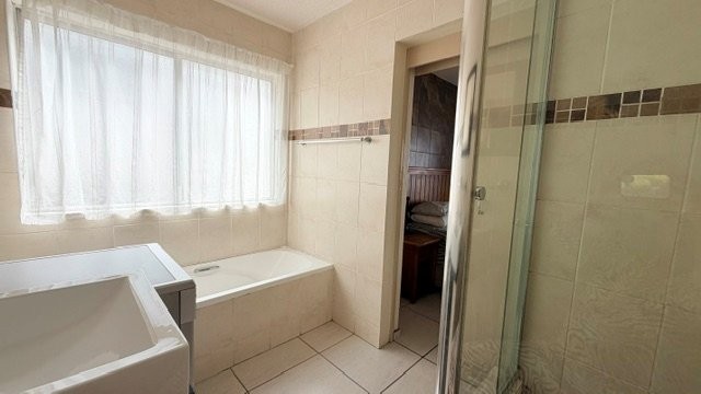 3 Bedroom Property for Sale in Uvongo KwaZulu-Natal