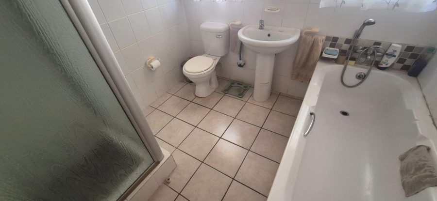 2 Bedroom Property for Sale in Umzumbe KwaZulu-Natal
