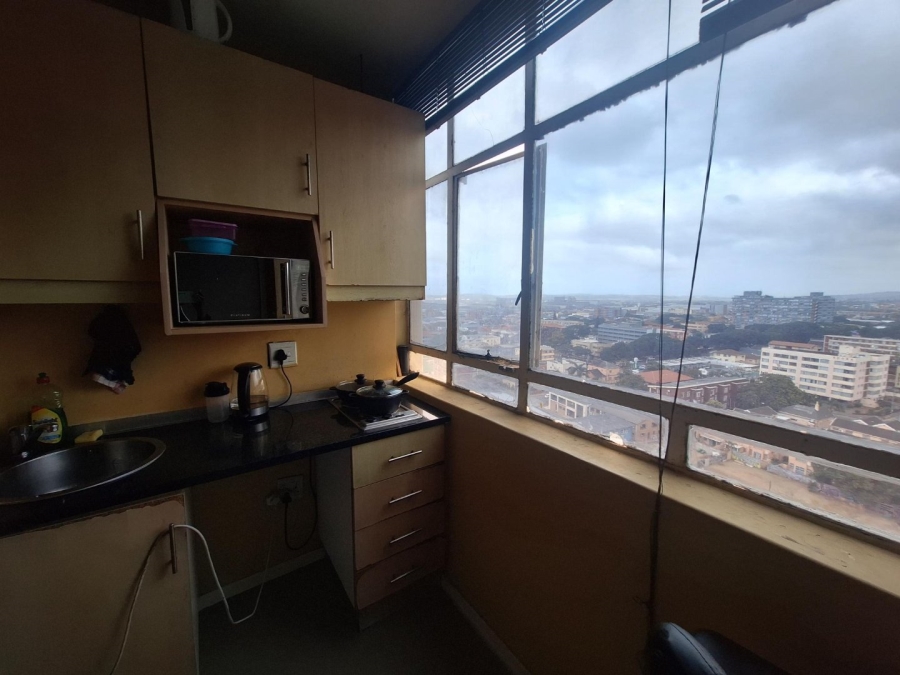 To Let 1 Bedroom Property for Rent in Bulwer KwaZulu-Natal