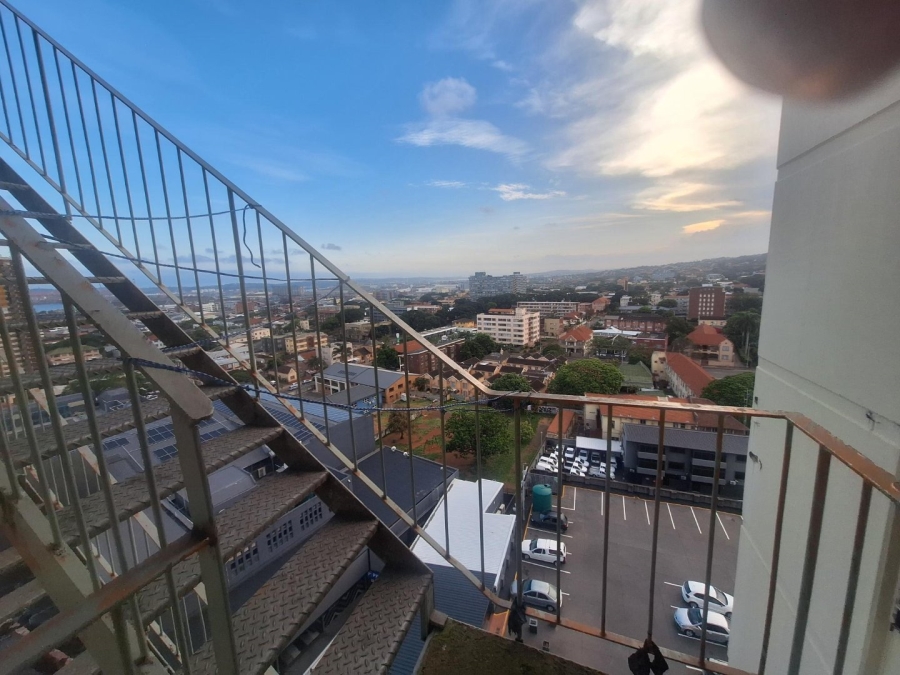 To Let 1 Bedroom Property for Rent in Bulwer KwaZulu-Natal