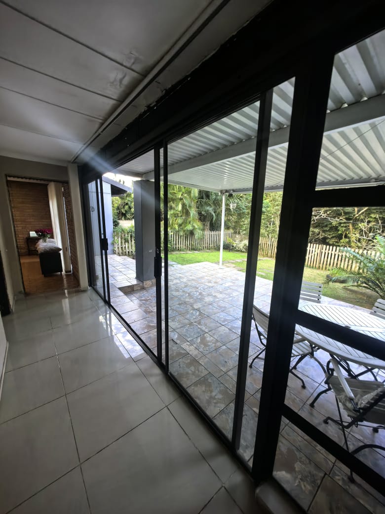 4 Bedroom Property for Sale in Amanzimtoti KwaZulu-Natal