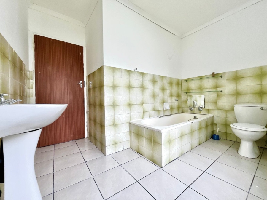 3 Bedroom Property for Sale in Pioneer Park KwaZulu-Natal