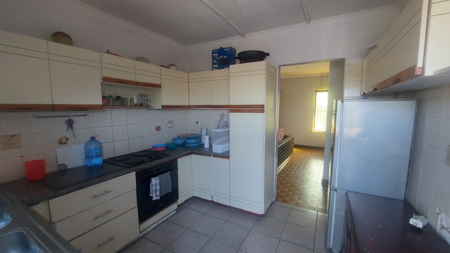6 Bedroom Property for Sale in Umhlatuzana KwaZulu-Natal